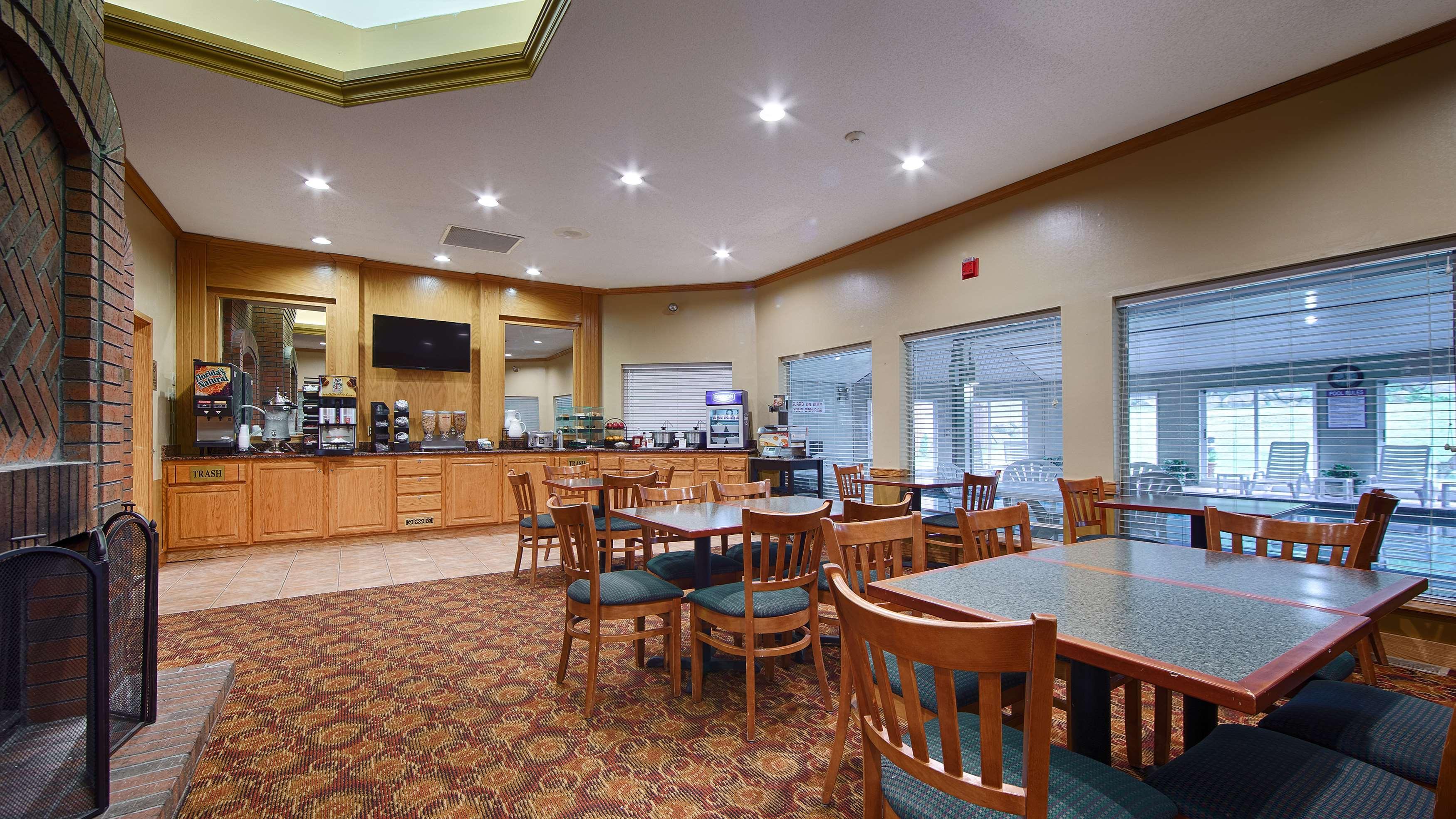 Best Western West Greenwich Inn Zewnętrze zdjęcie